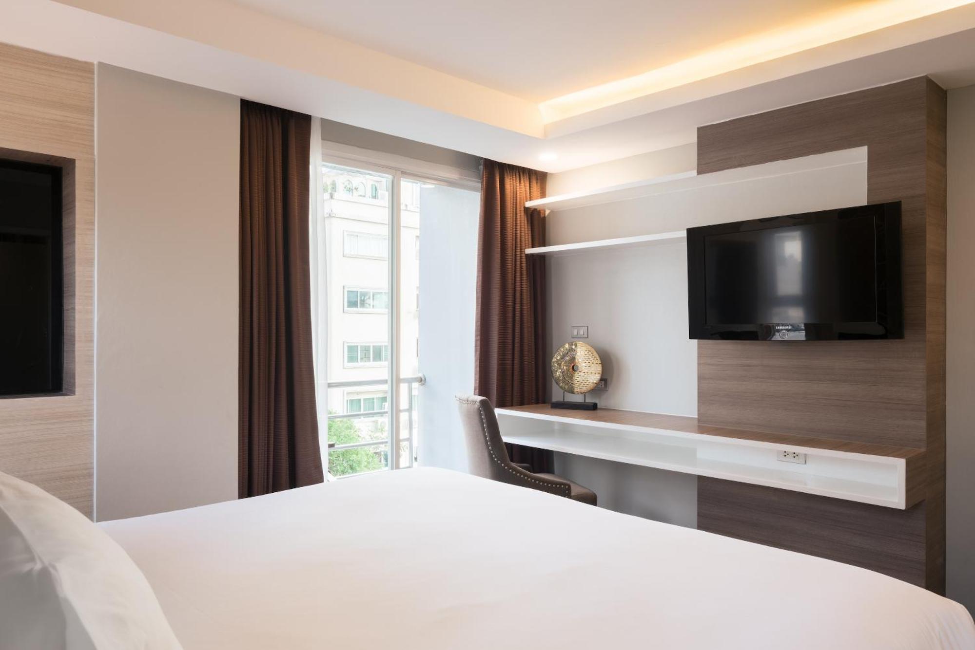 Aspira Suites Sukhumvit 20 Bangkok Exterior photo