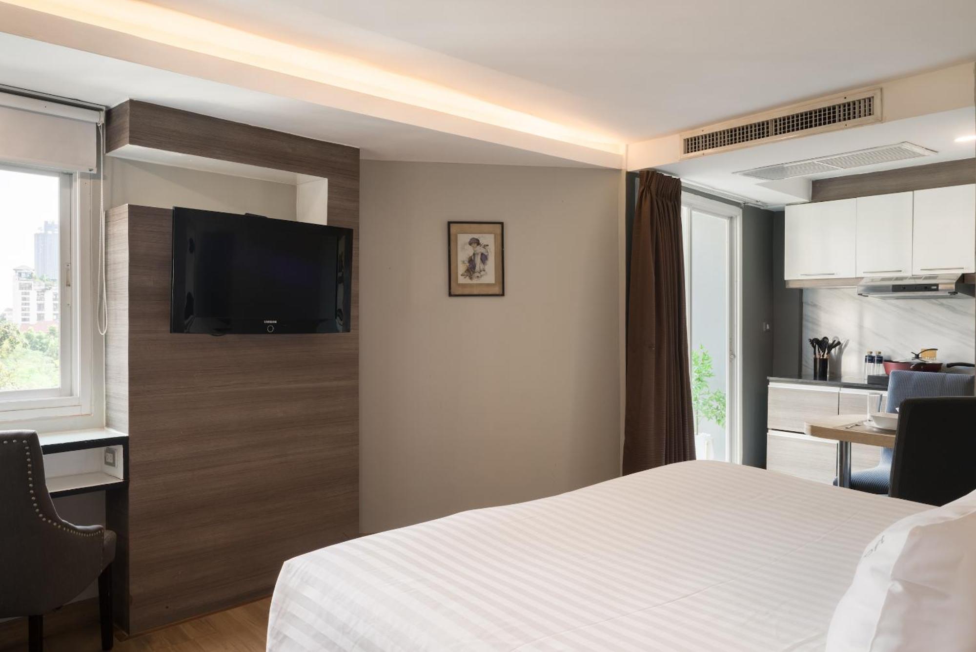 Aspira Suites Sukhumvit 20 Bangkok Exterior photo